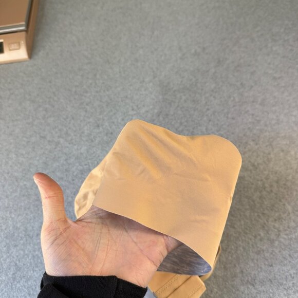 Knix by Knixwear Womens Size 1 - 32A / 32B Seamless Bra Nude Adjustable Wireless - Picture 7 of 11